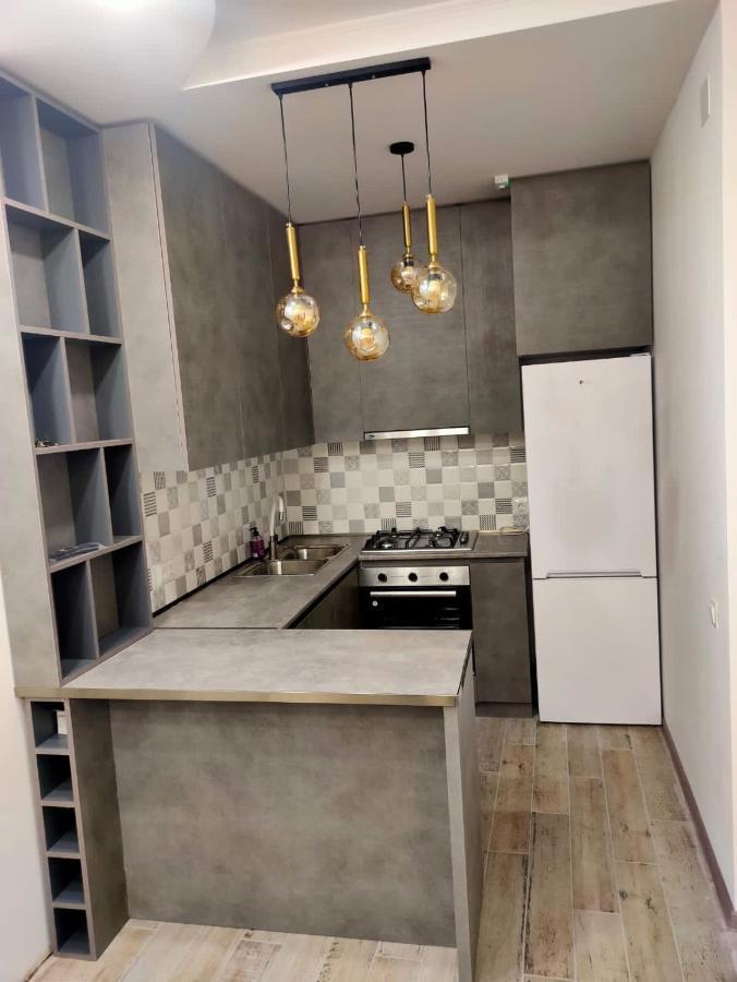 Lilia Appartement Batoemi Buitenkant foto