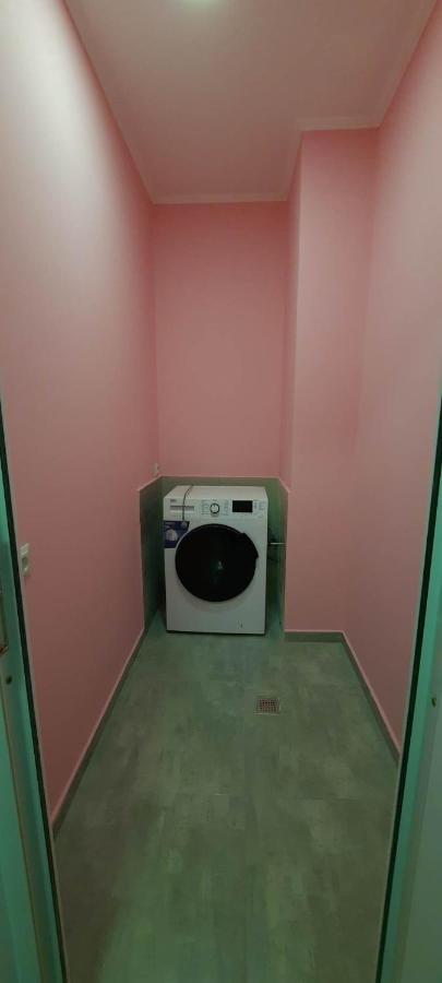 Lilia Appartement Batoemi Buitenkant foto